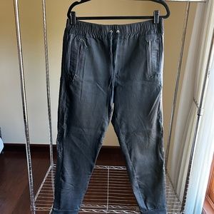 Joe's Jeans Black Pants (Size 32)